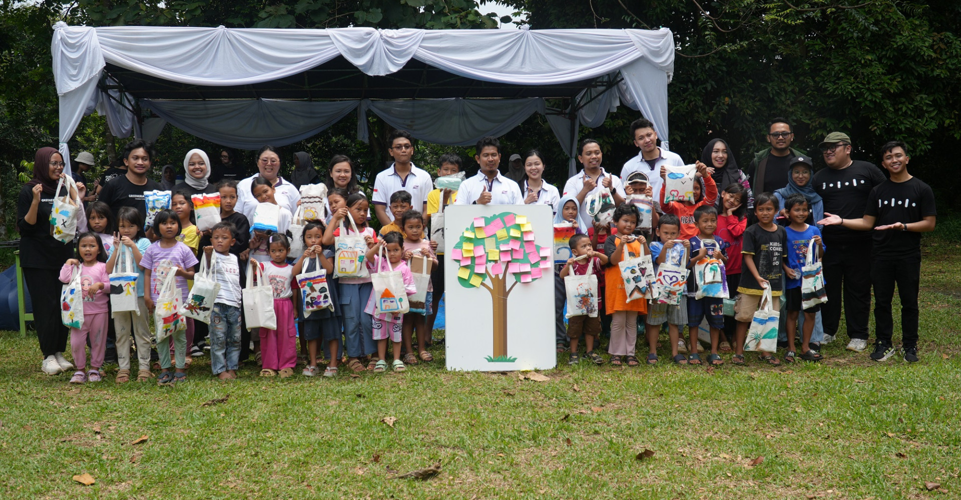 Waruna Group Collects 183 Kg Waste Through Clean-Up Drive