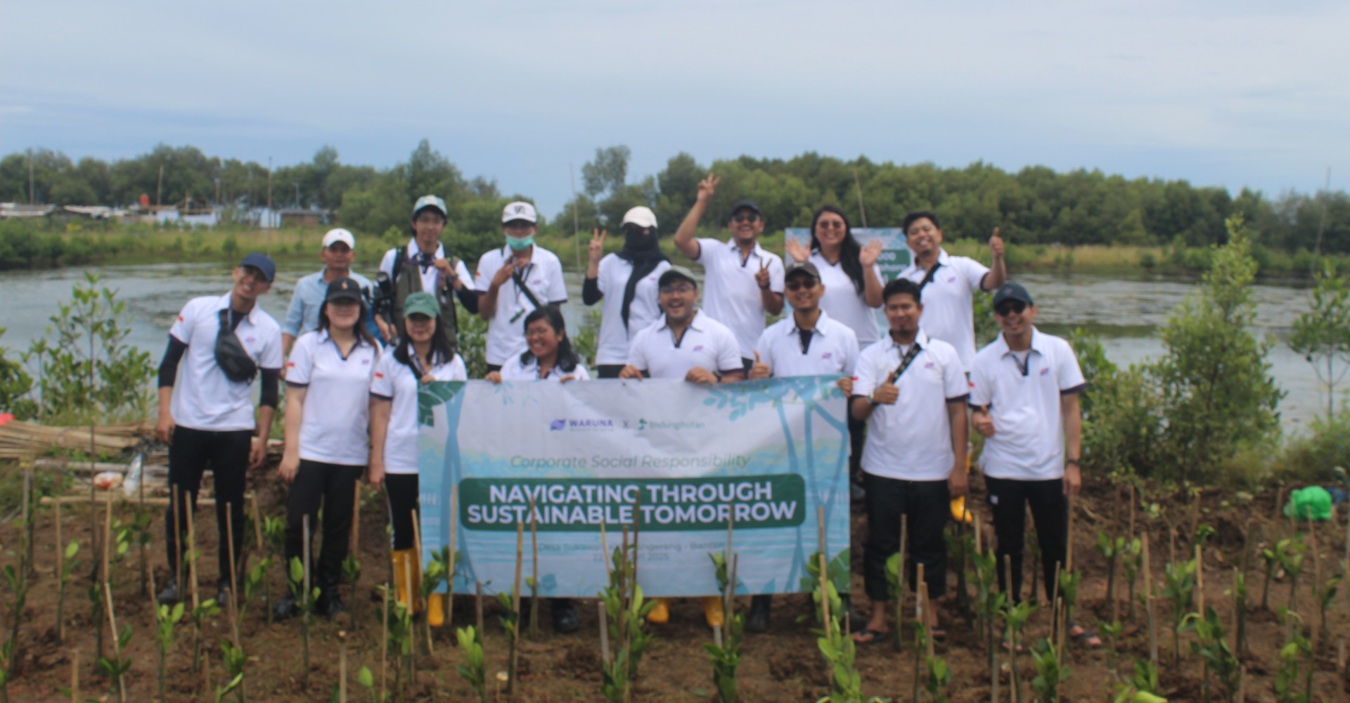 Waruna Group Plants 2,000 Mangroves with LindungiHutan